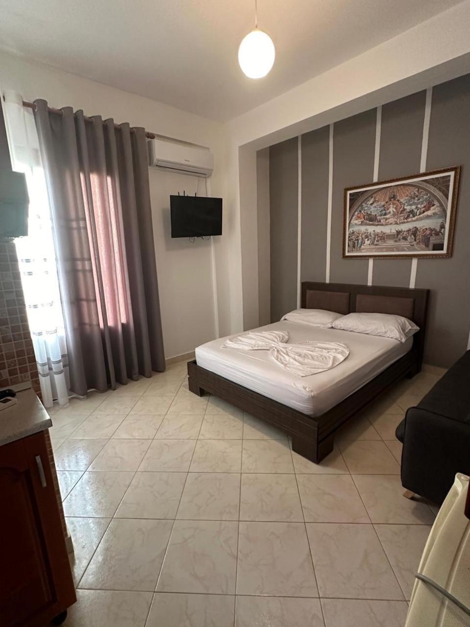 Hostel Eid Mar Wlora Zewnętrze zdjęcie