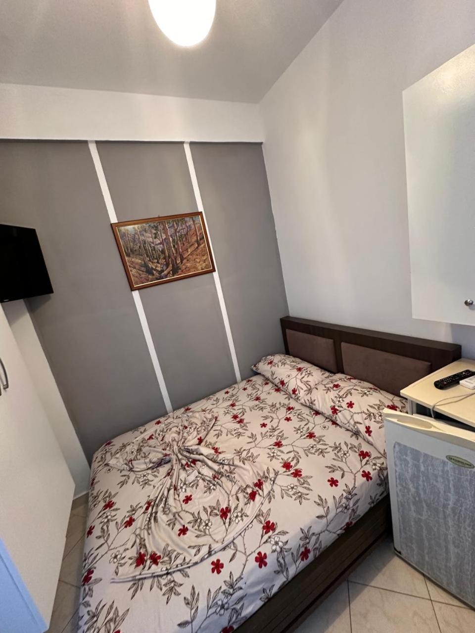 Hostel Eid Mar Wlora Zewnętrze zdjęcie