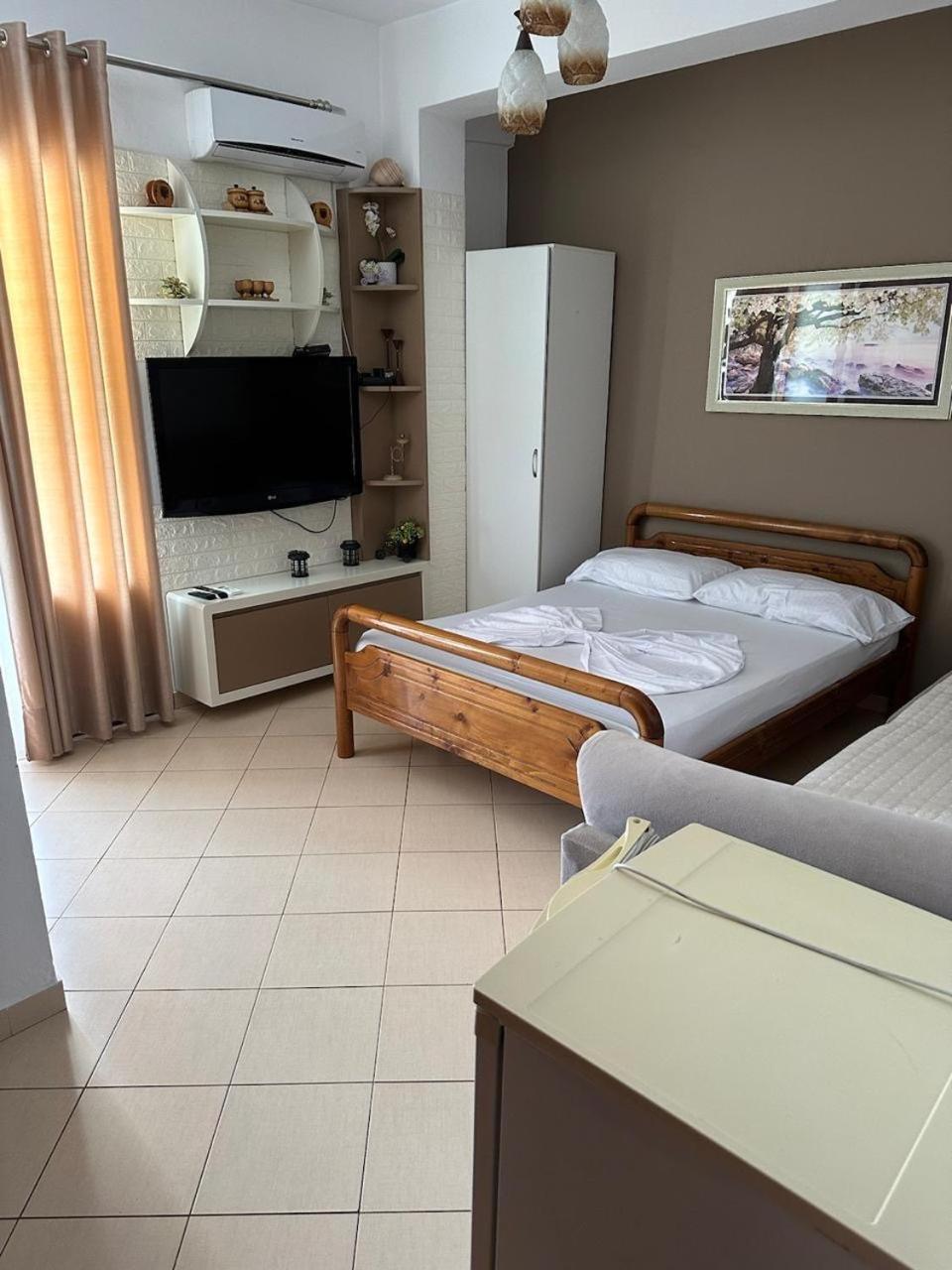 Hostel Eid Mar Wlora Zewnętrze zdjęcie
